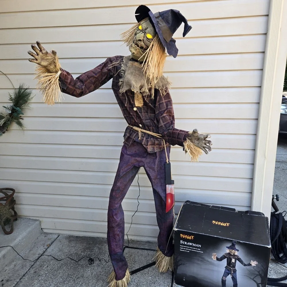 Spirit Halloween Strawman Scarecrow animated Talking prop W Box 6.6ft Eyes Light